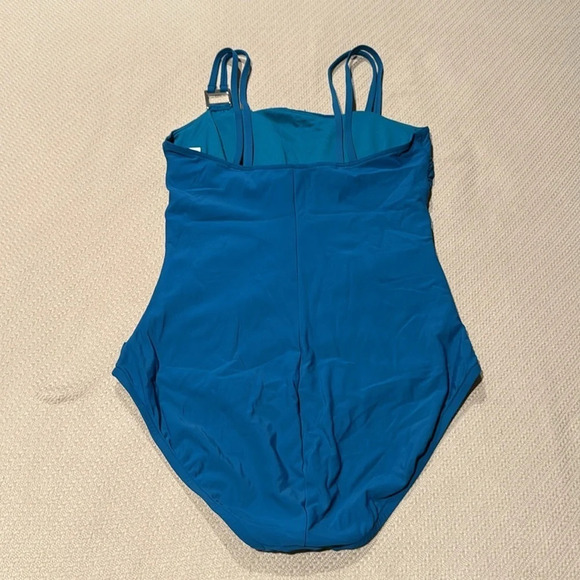 Aqua Green Swimsuit - Picture 5 of 11